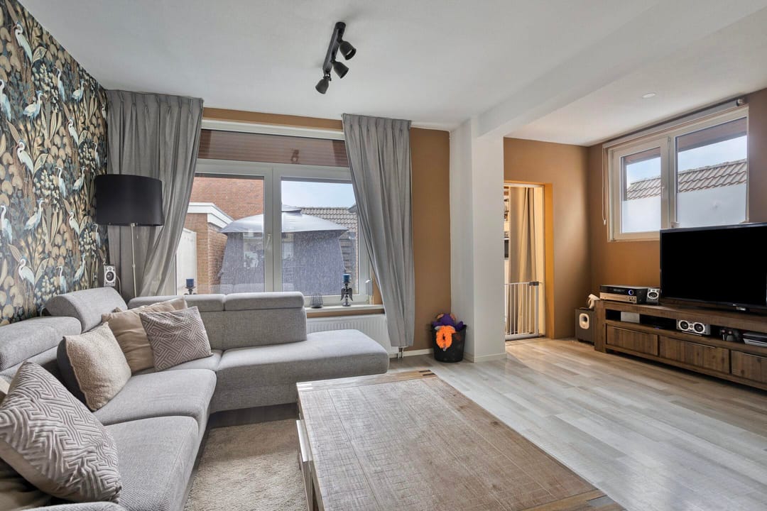 Photo 8 of Prins Hendrikstraat 48