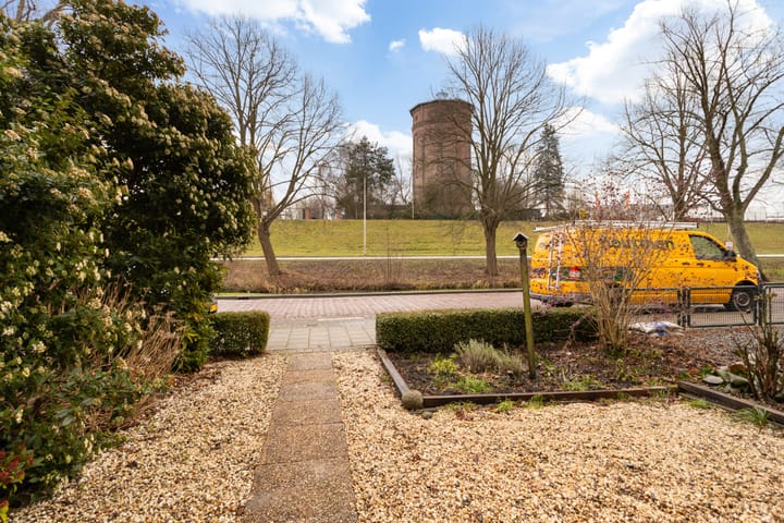 Foto 5 van van Baerlestraat 28