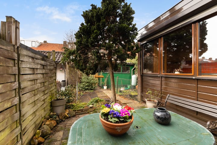 Foto 4 van van Baerlestraat 28