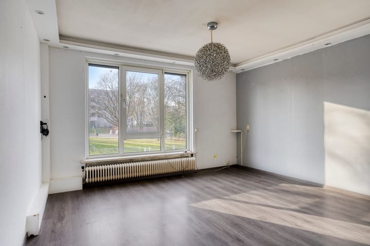 Foto 2 van De Gasperistraat 12