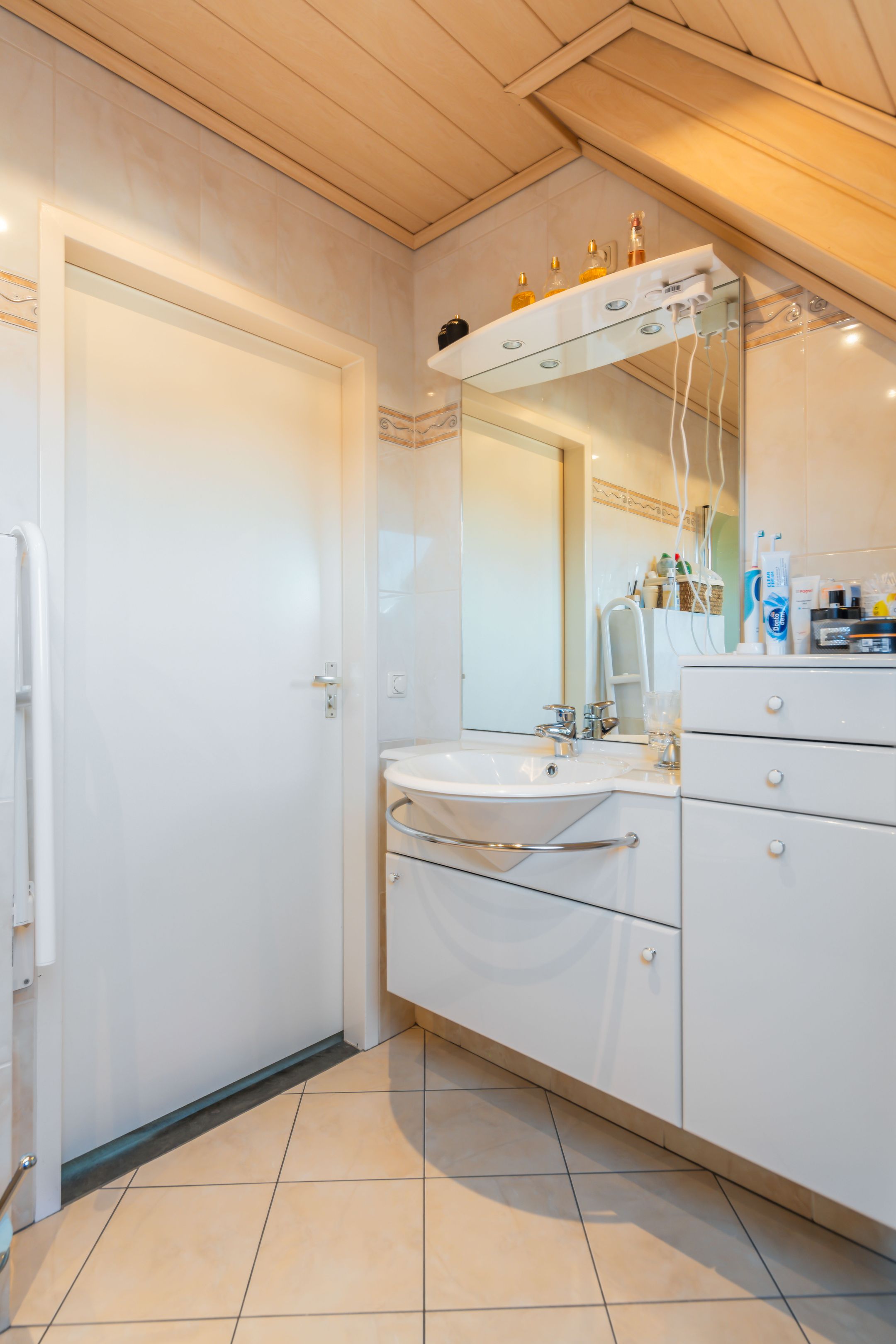 Foto 24 van Eutropiastraat 4