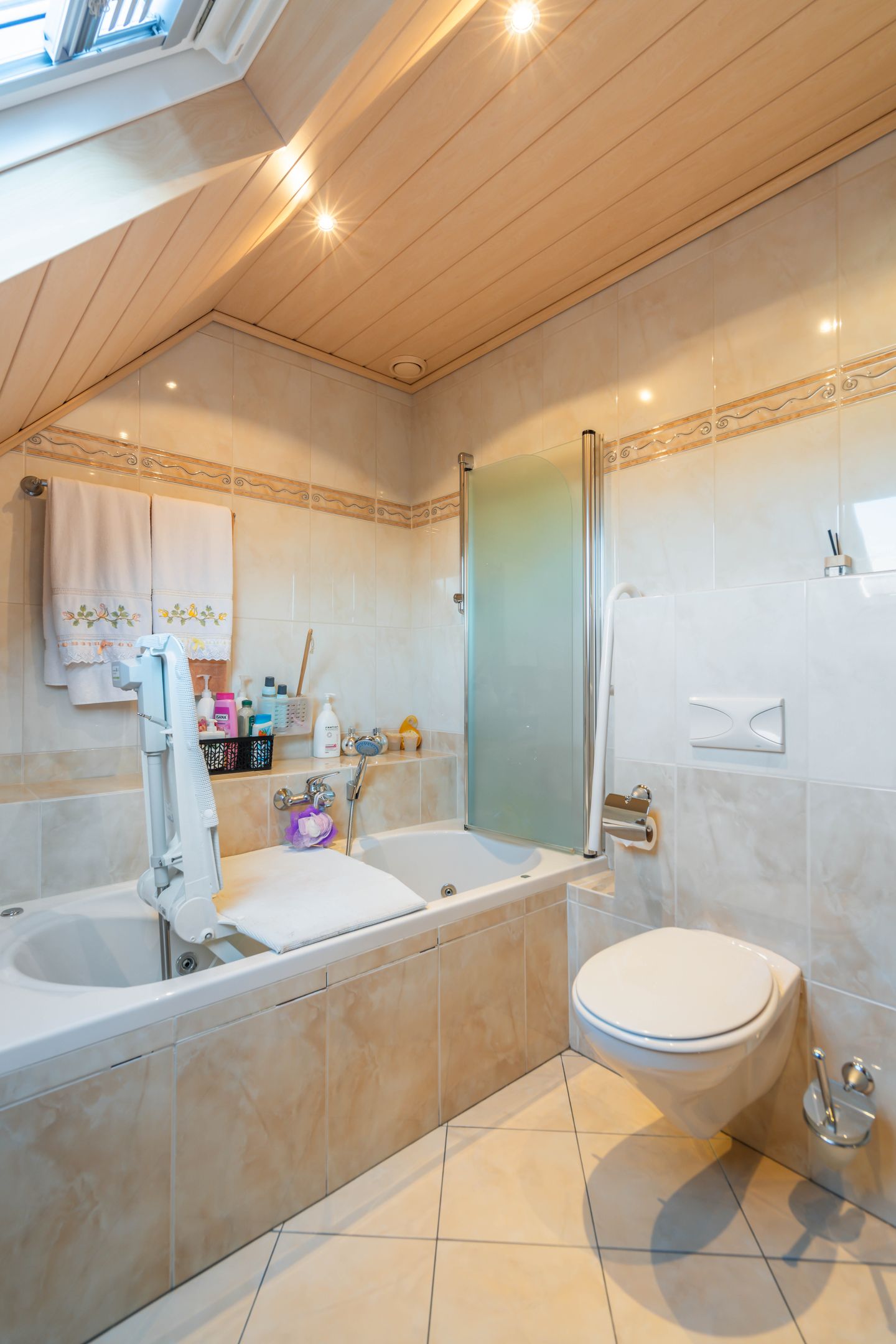 Foto 25 van Eutropiastraat 4