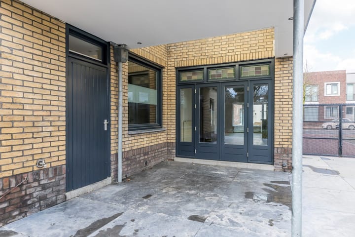 Foto 42 van Rijksweg Zuid 107