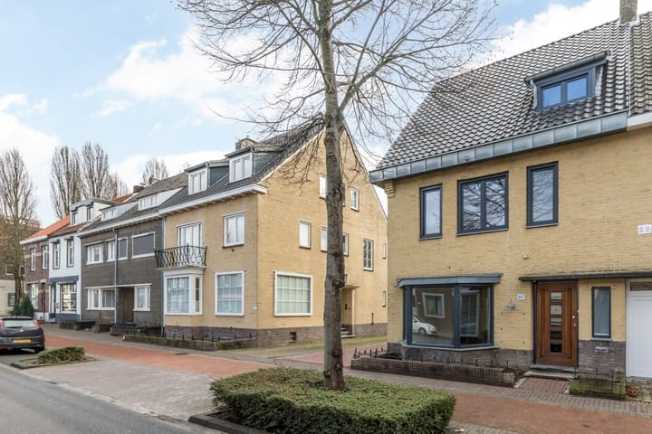 Foto 47 van Rijksweg Zuid 107