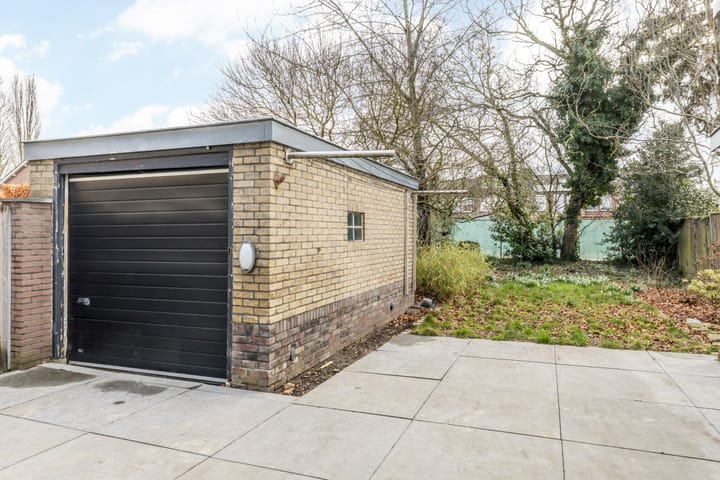 Foto 45 van Rijksweg Zuid 107