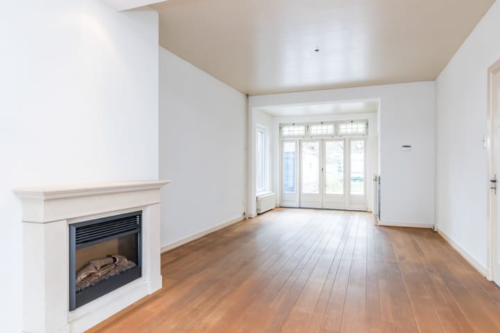 Foto 11 van Rijksweg Zuid 107