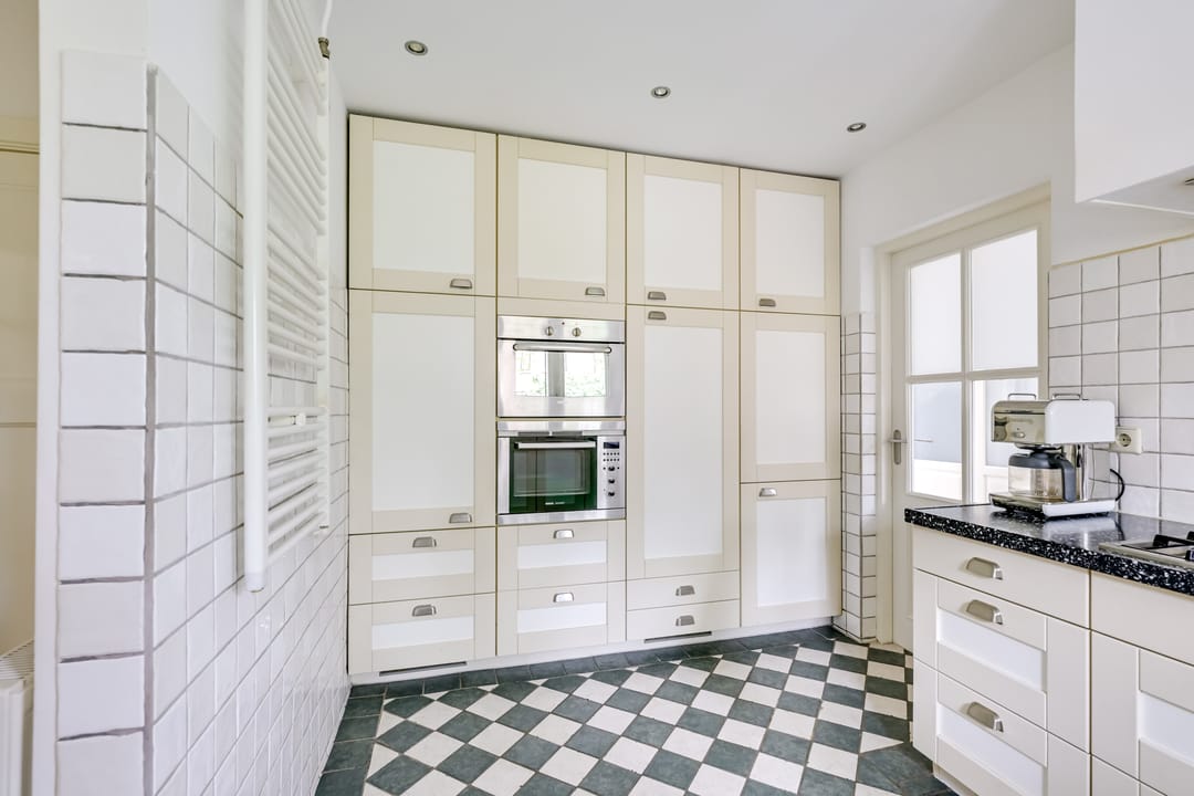 Photo 13 of van Oosthuyselaan 53