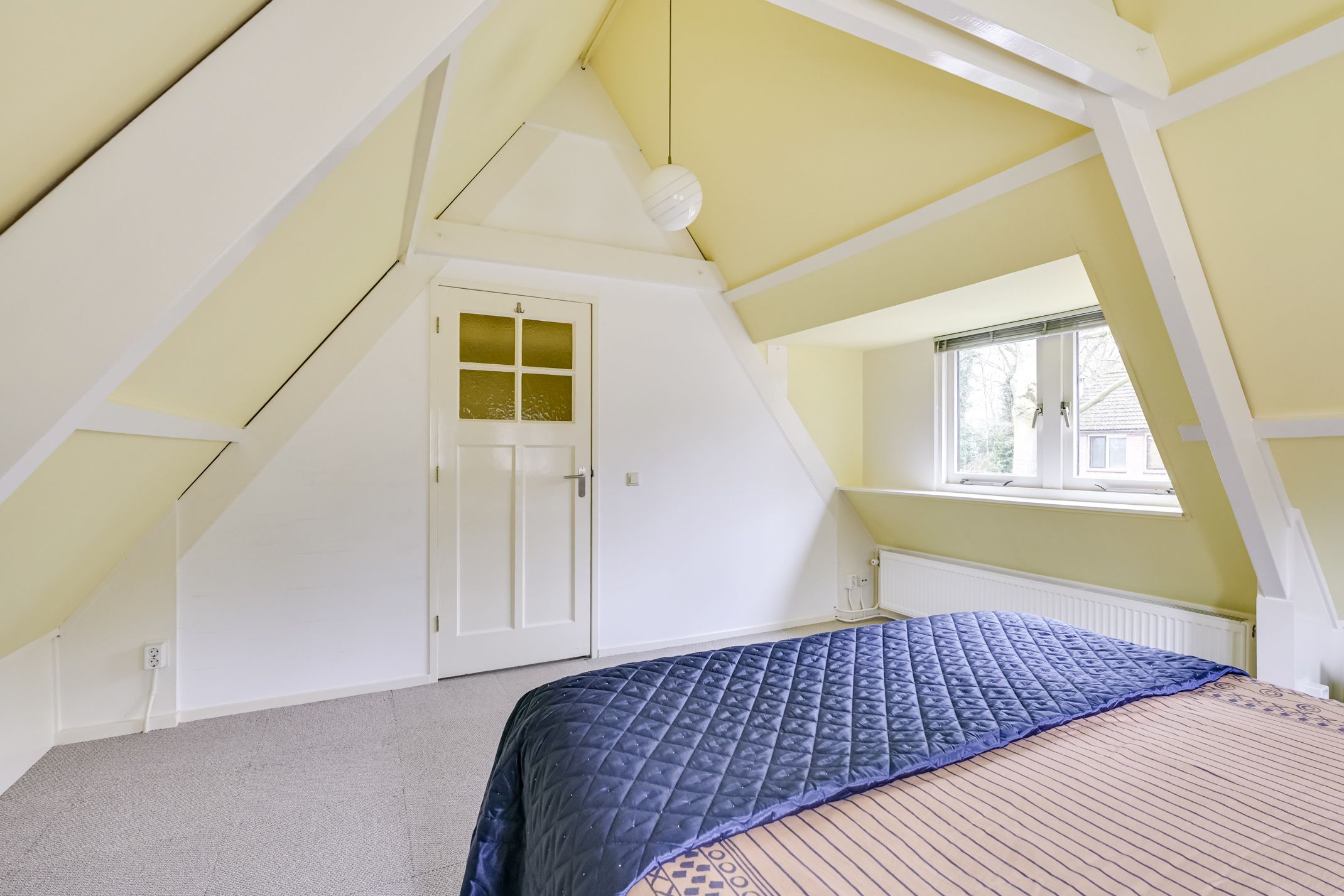 Photo 24 of van Oosthuyselaan 53