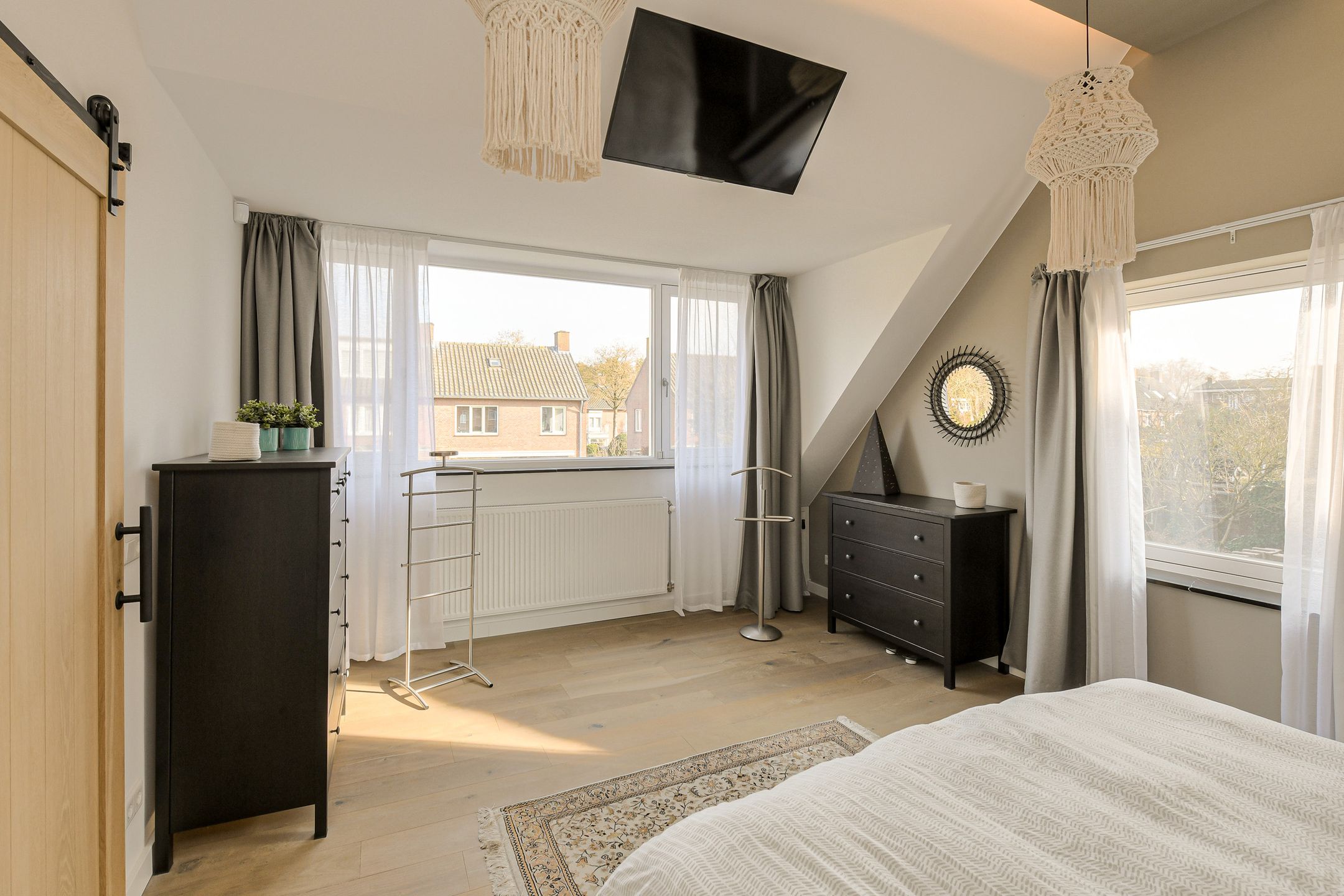 Foto 24 van Heer Arnoudstraat 1