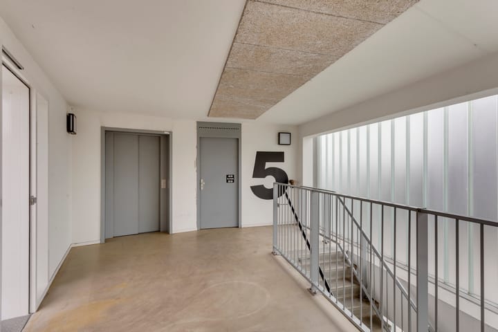 Foto 9 van Spoorstraat 51