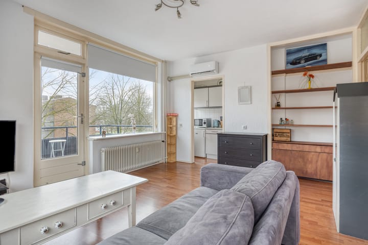 Photo 13 of Van Uvenweg 7-II