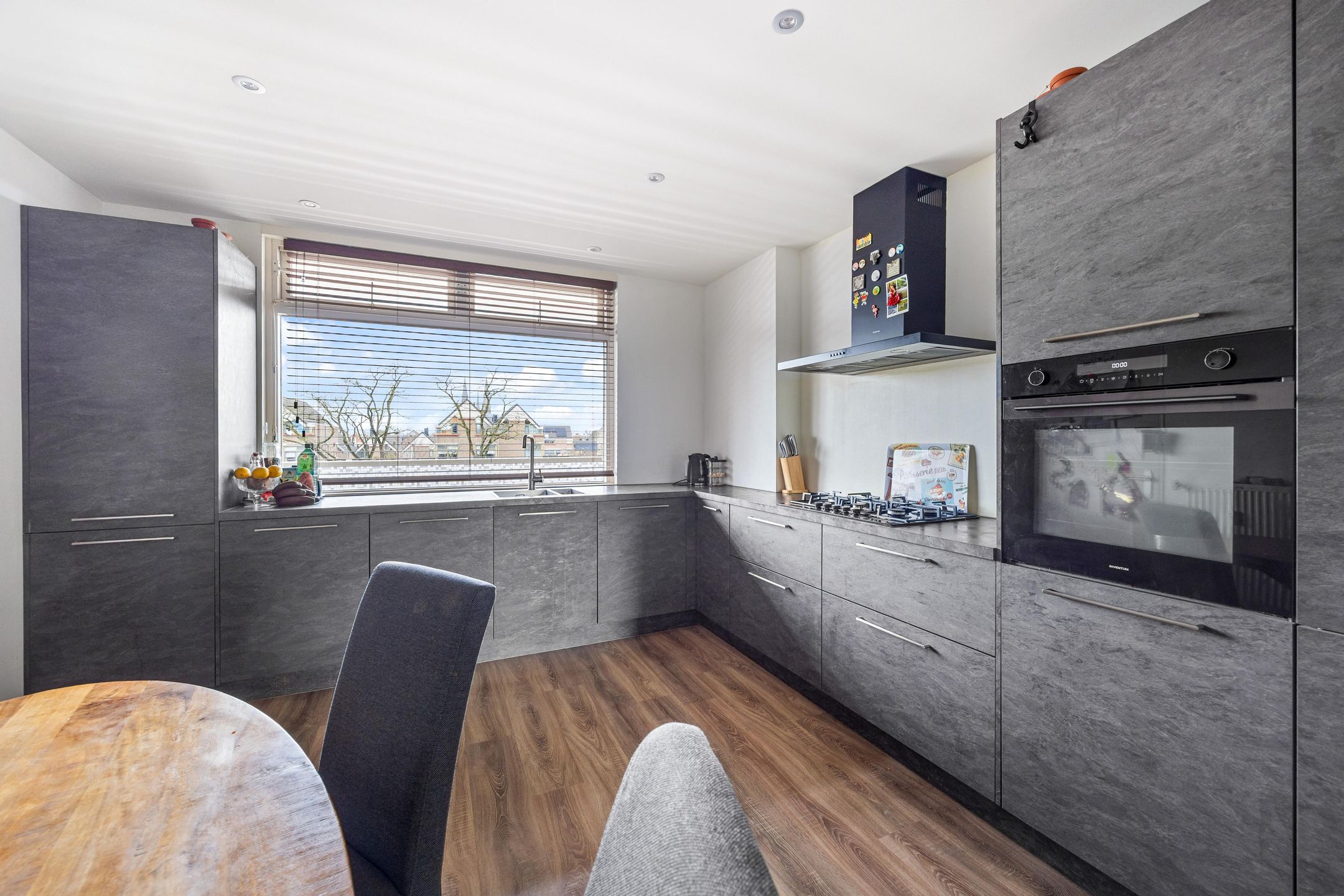 Foto 12 van Sirtemastraat 290