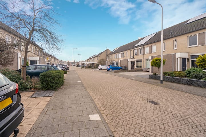 Foto 48 van Grevenbichtstraat 52