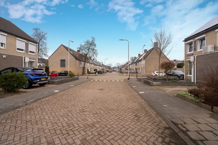 Foto 49 van Grevenbichtstraat 52