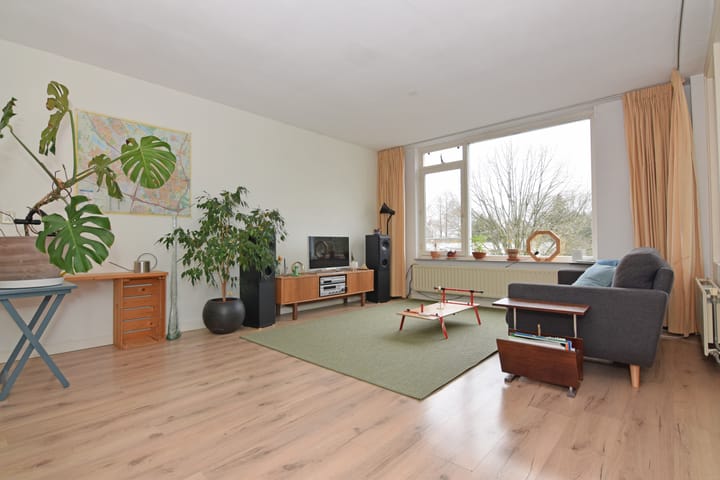 Foto 2 van Aartsbisschop Romerostraat 371