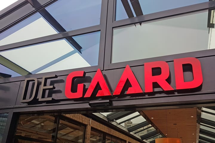 Foto 33 van Aartsbisschop Romerostraat 371