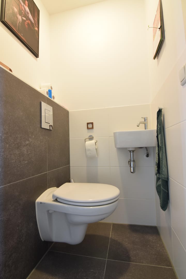 Foto 17 van Aartsbisschop Romerostraat 371