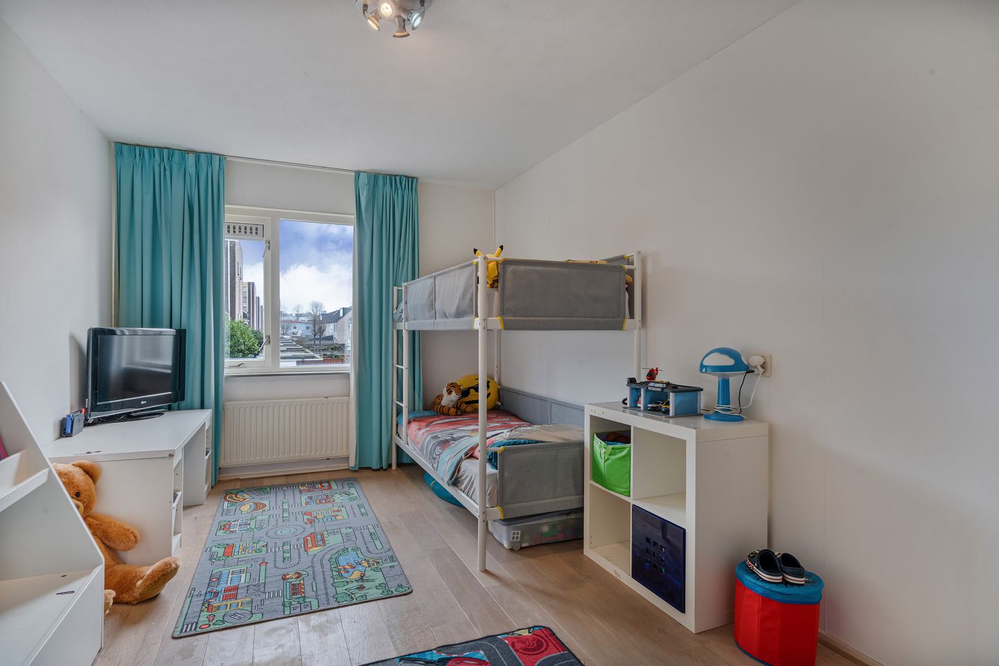 Foto 35 van Count Basiestraat 40