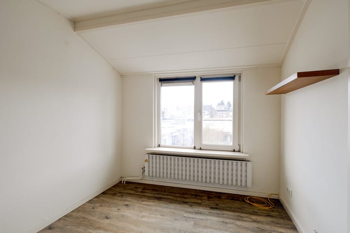 Foto 17 van Abraham Strickstraat 10