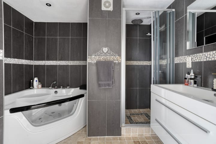 Photo 35 of Sperwerlaan 75