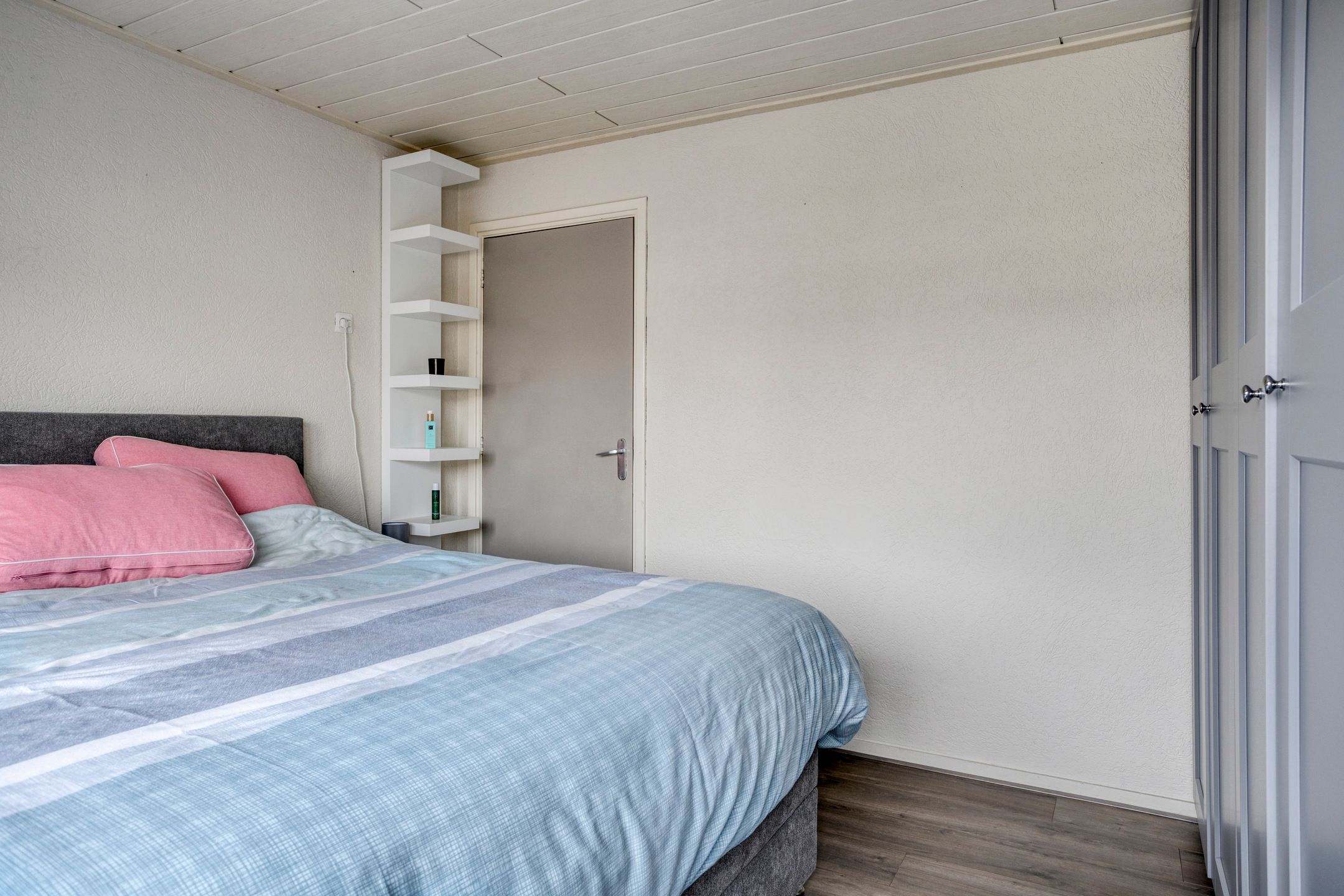 Foto 21 van De Genestetstraat 18