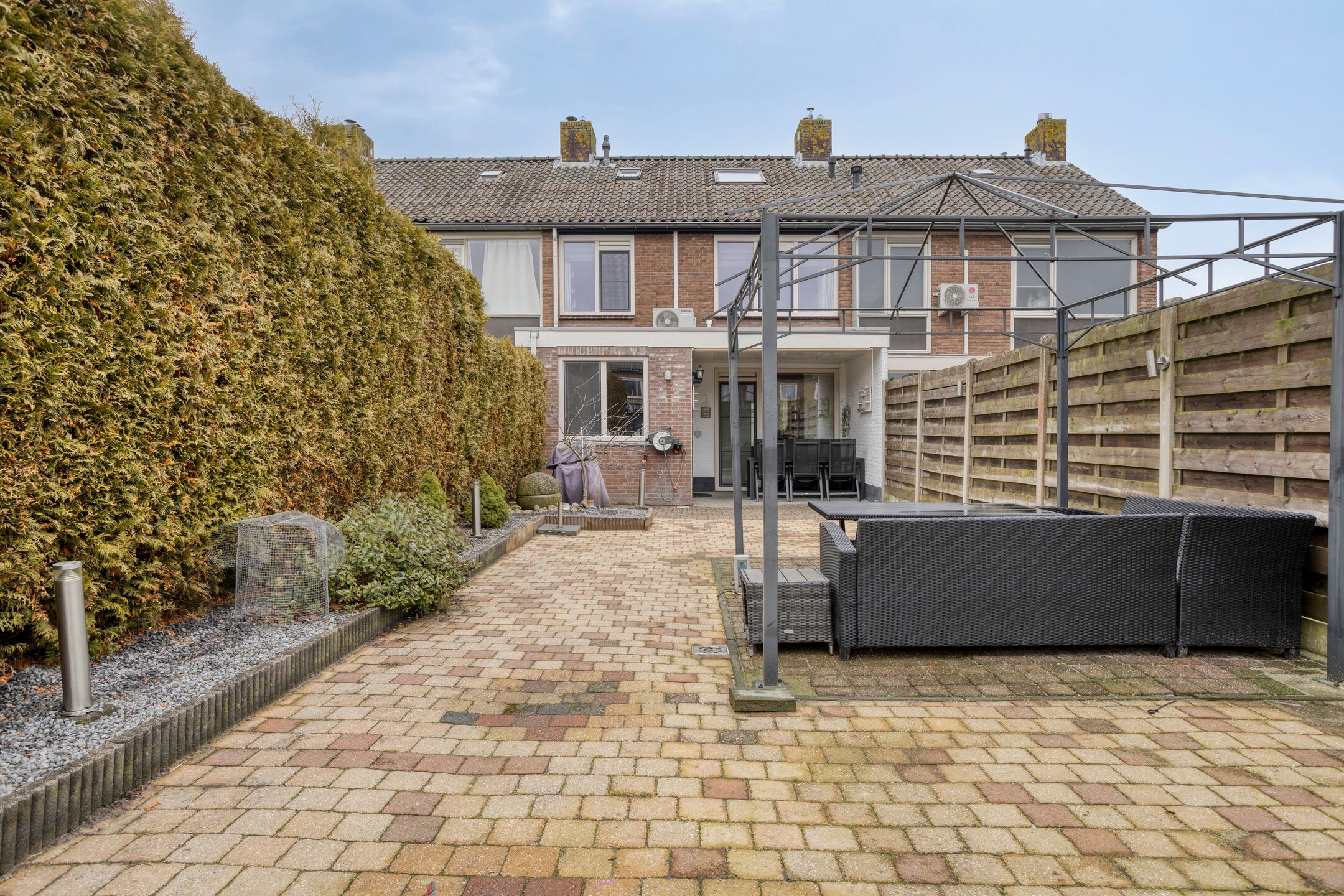 Foto 42 van De Genestetstraat 18