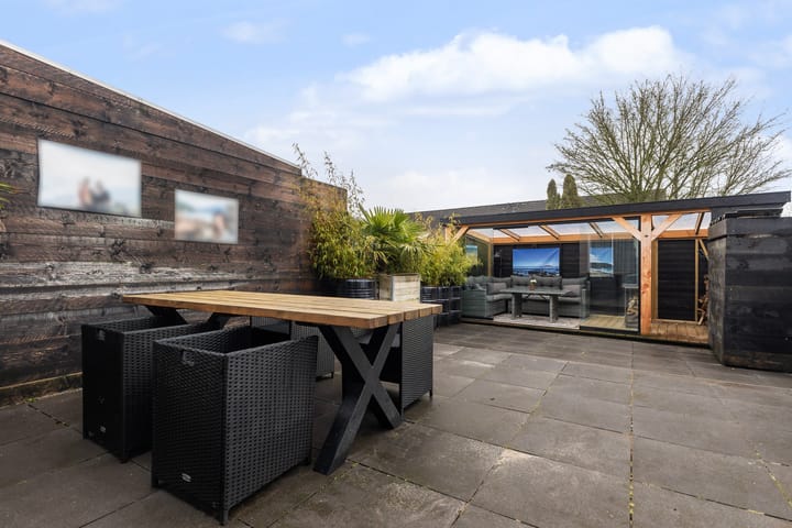 Photo 4 of Tichtset 4