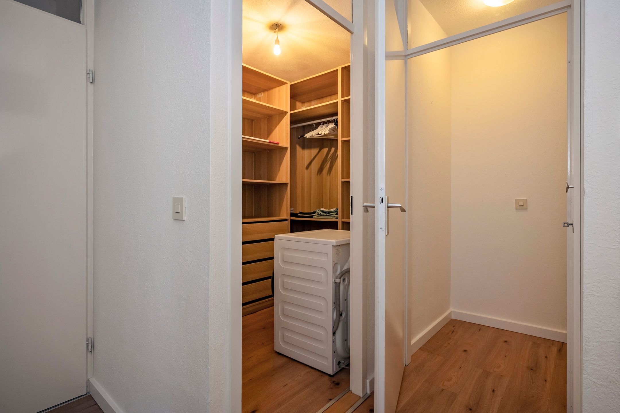 Foto 9 van Roserije 207-A