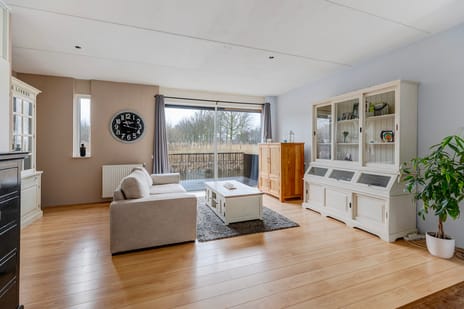 Spitsbergen 75 tertiary image