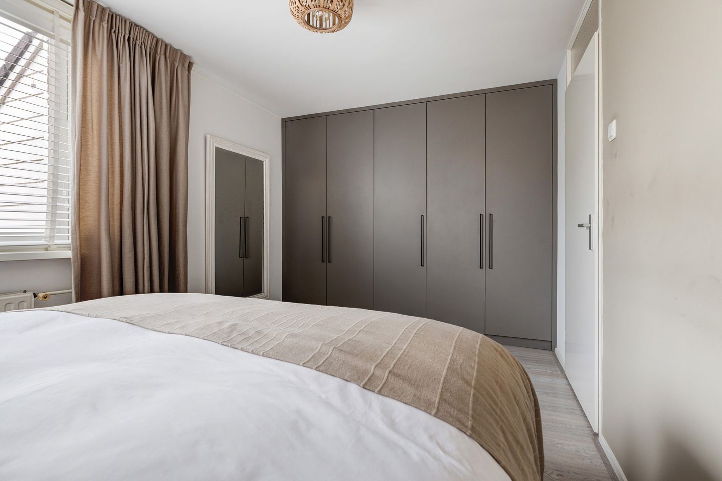 Foto 19 van Botter 16