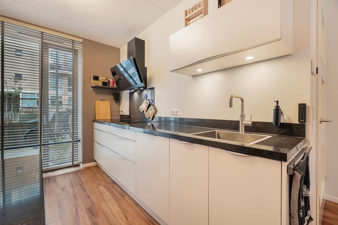 Foto 13 van Roentgenstraat 73