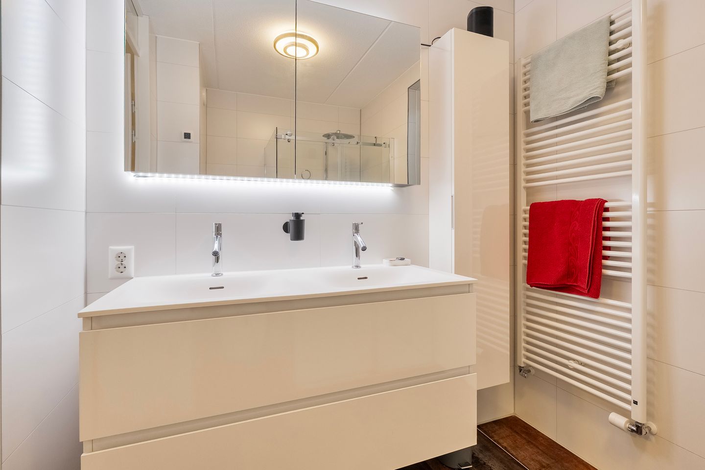 Foto 19 van Roentgenstraat 73