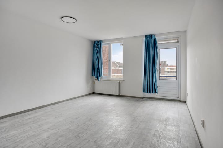 Appartement te huur: Kloosterwandstraat 241, Roermond