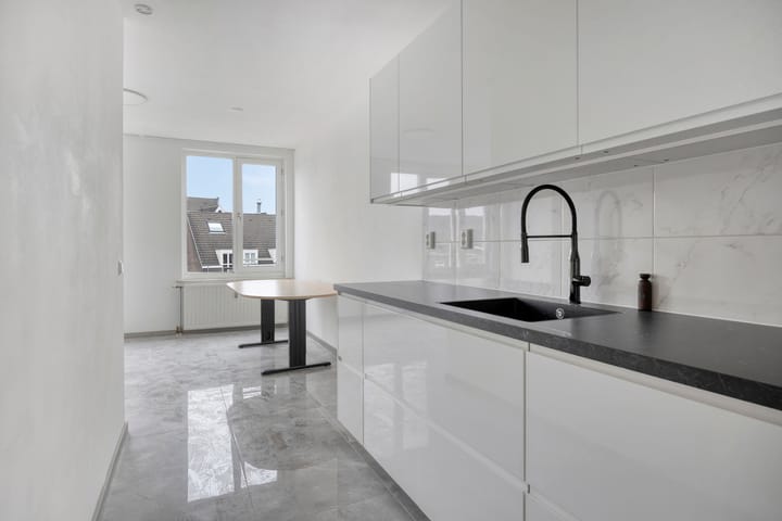 Appartement te huur: Kloosterwandstraat 241, Roermond