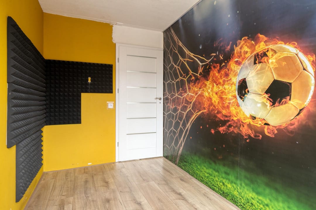 Photo 32 of Oostzeestraat 133