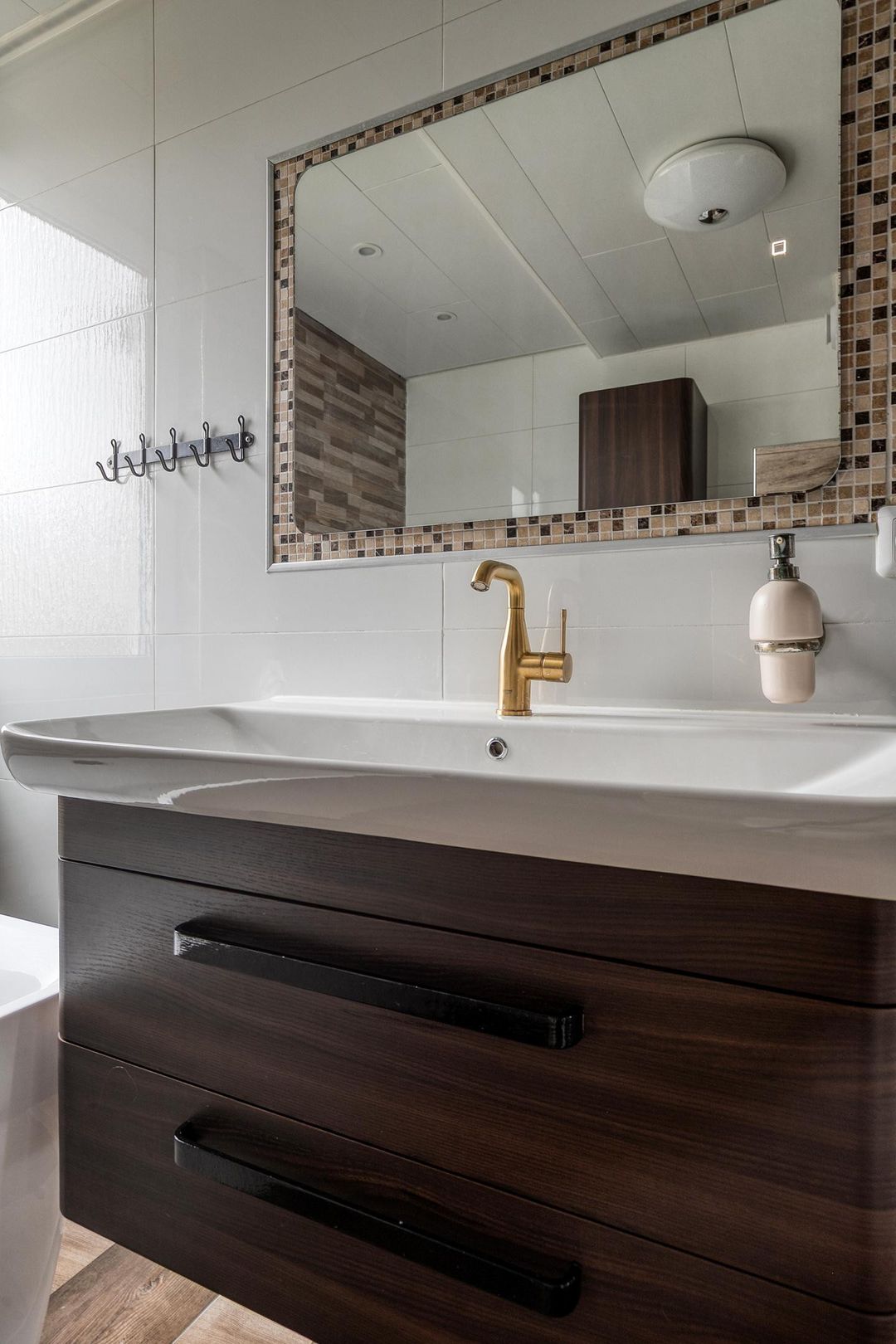 Photo 26 of Oostzeestraat 133