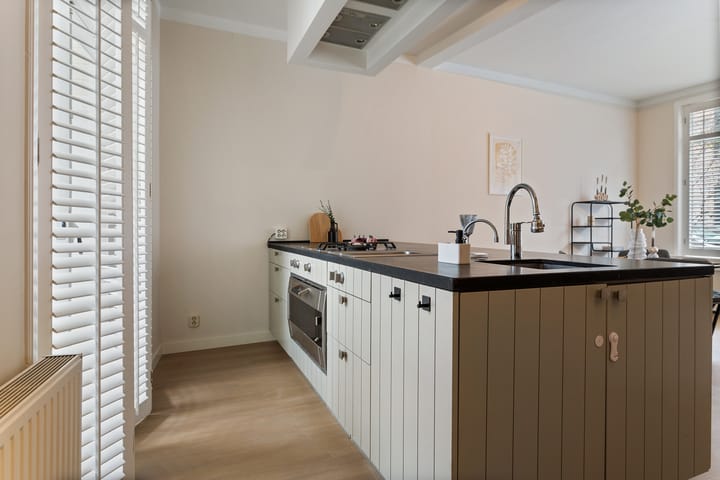 Foto 8 van Jacob van Ruisdaelstraat 116