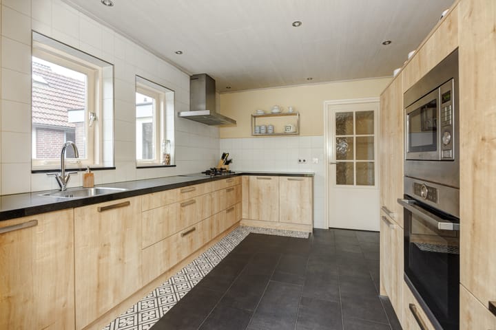 Foto 3 van Legerweg 11