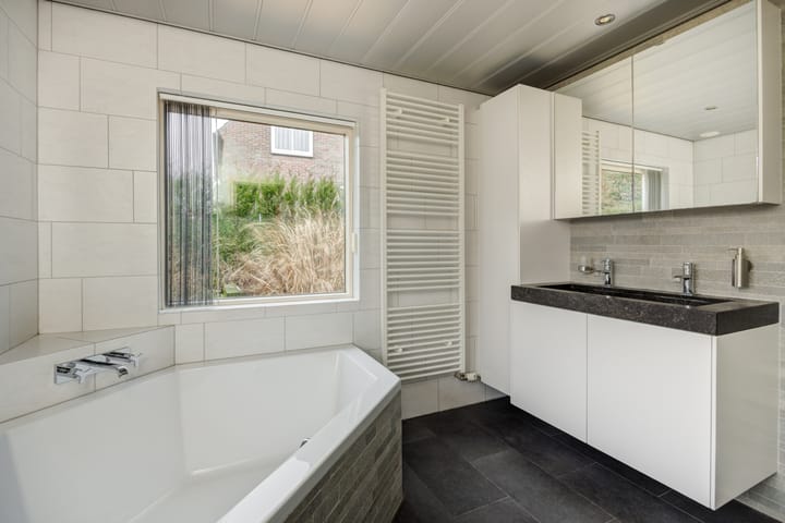 Foto 16 van Legerweg 11