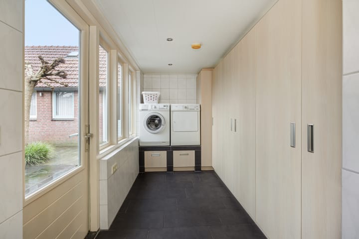 Foto 20 van Legerweg 11