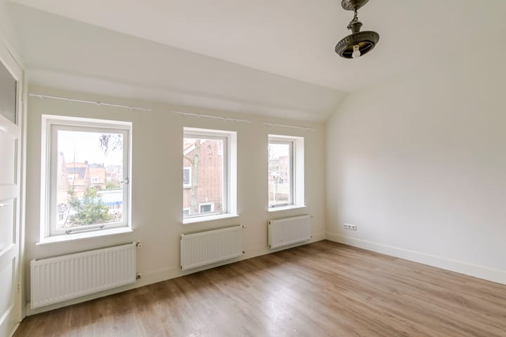 Foto 15 van Elsstraat 47