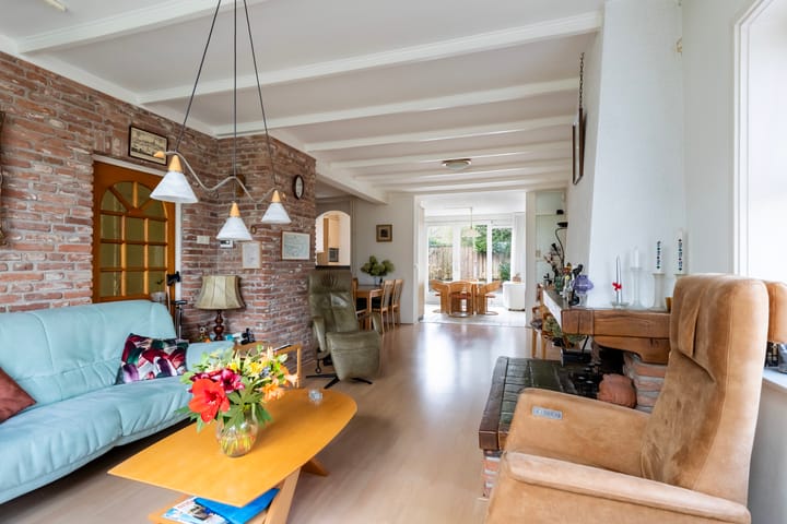 Photo 4 of Topaasstraat 23