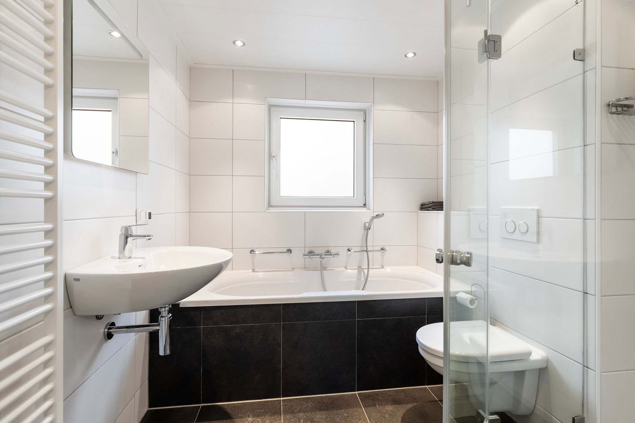 Photo 33 of Topaasstraat 23