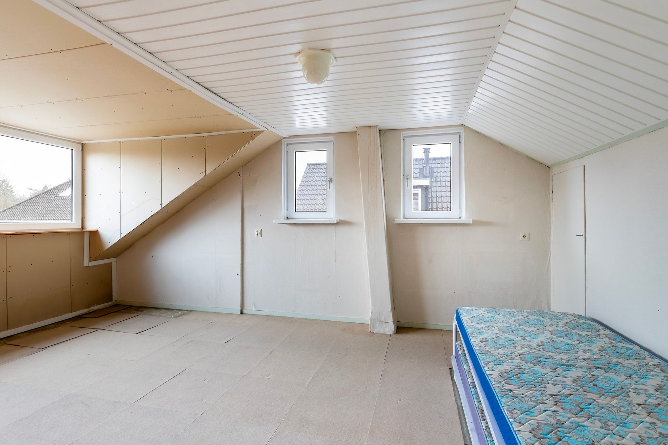 Photo 36 of Topaasstraat 23