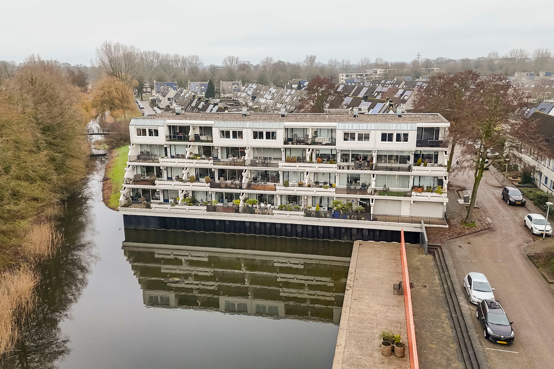 Photo 39 of Trumandreef 32