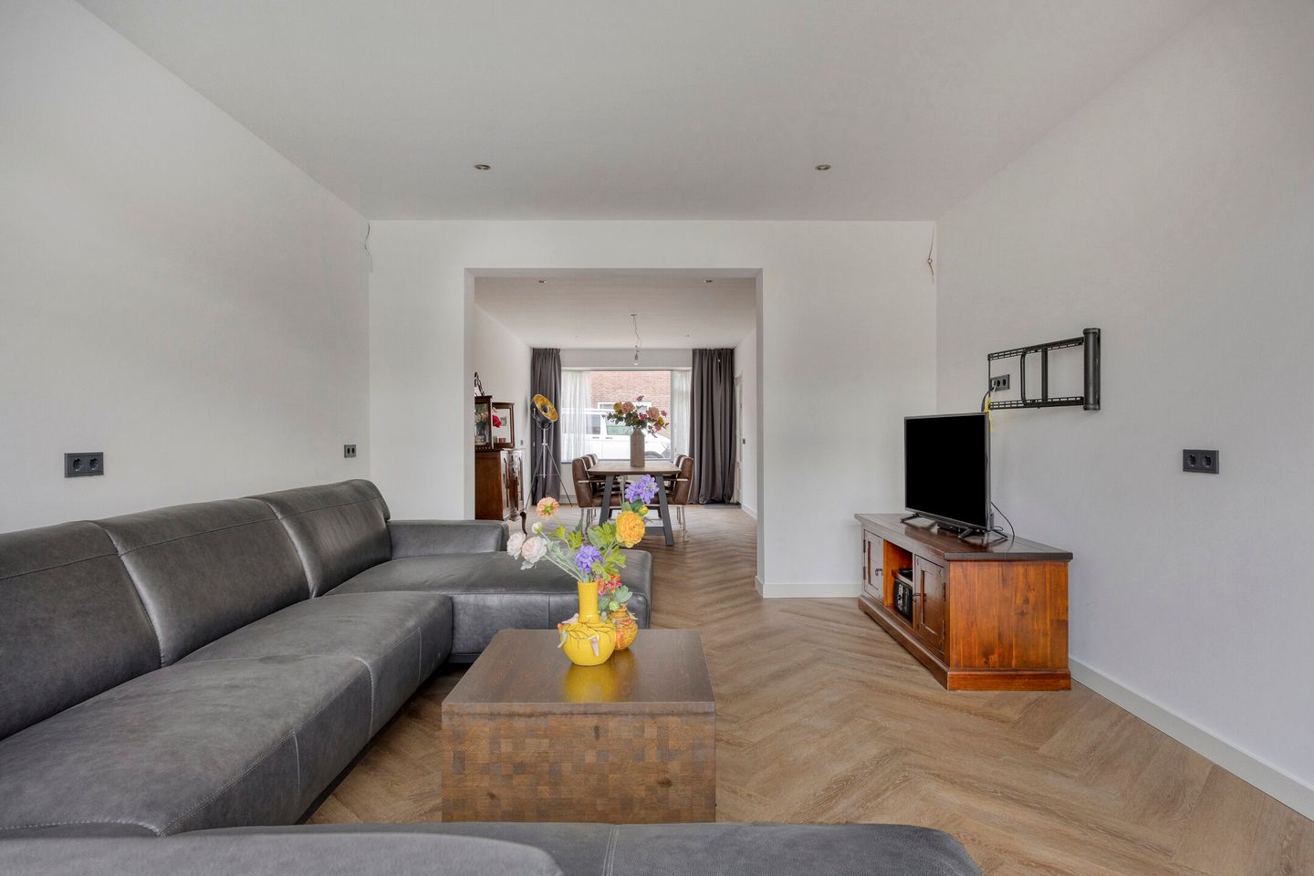 Foto 10 van Van den Elsenstraat 8