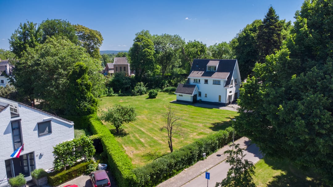 Photo 7 of Van Akenweg