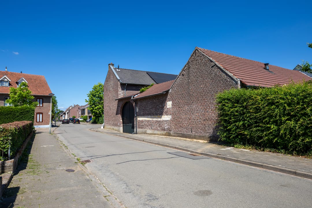 Photo 11 of Van Akenweg