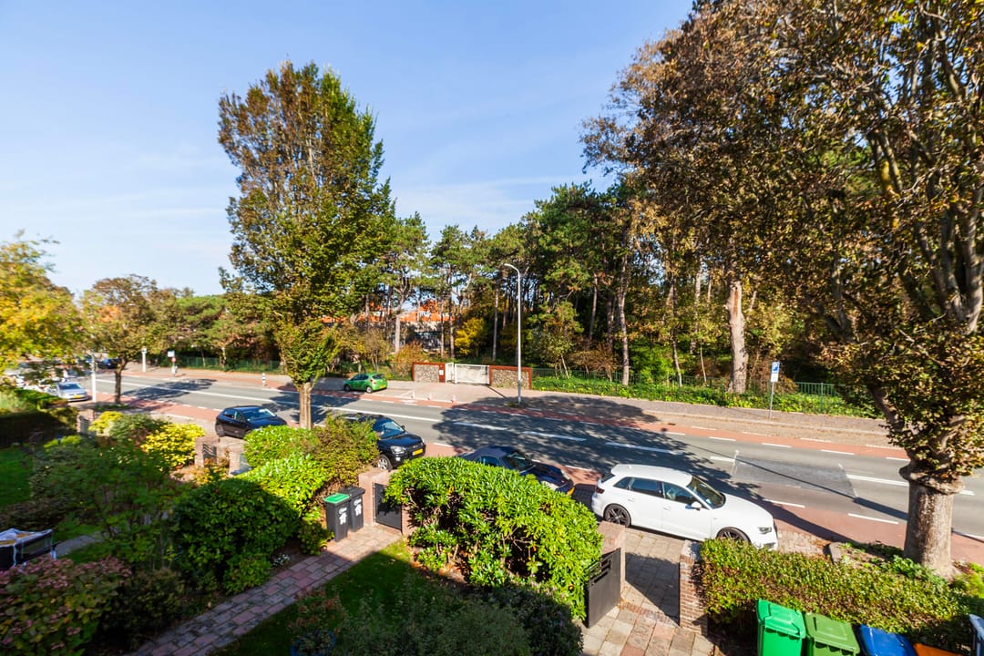 Photo 26 of Doorniksestraat 43