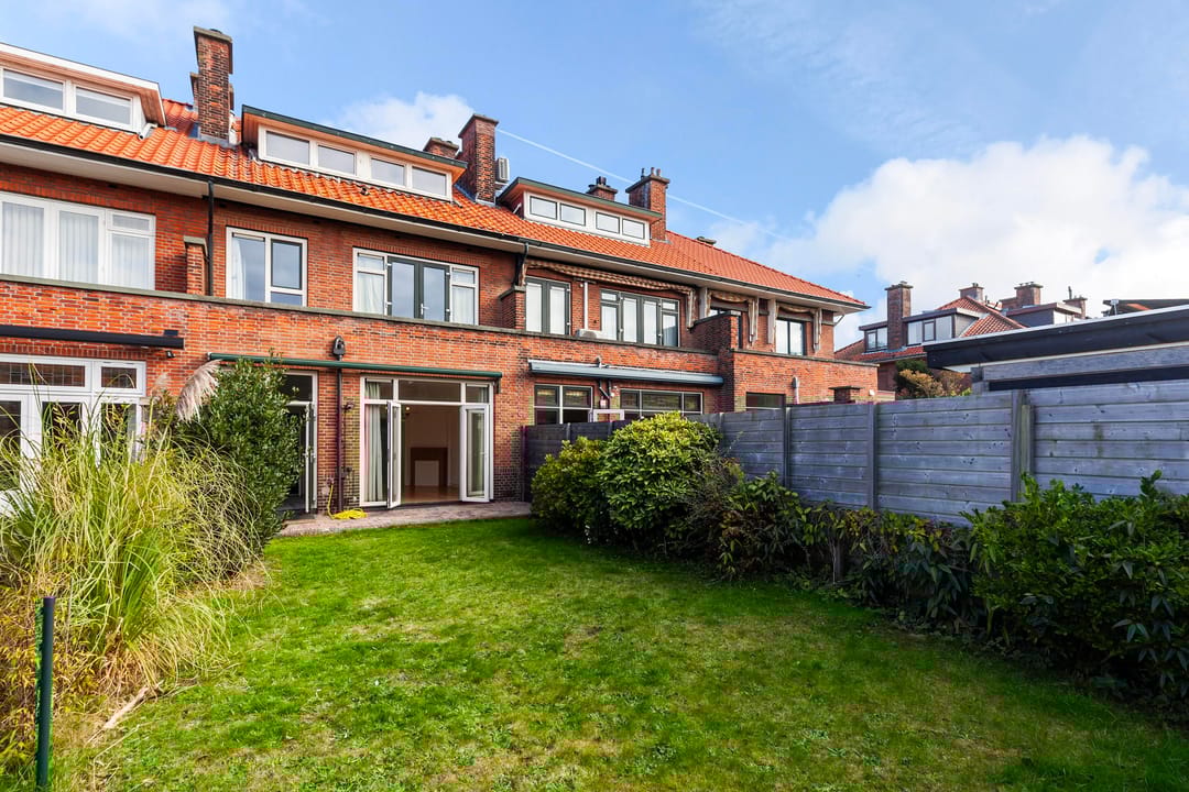 Photo 8 of Doorniksestraat 43